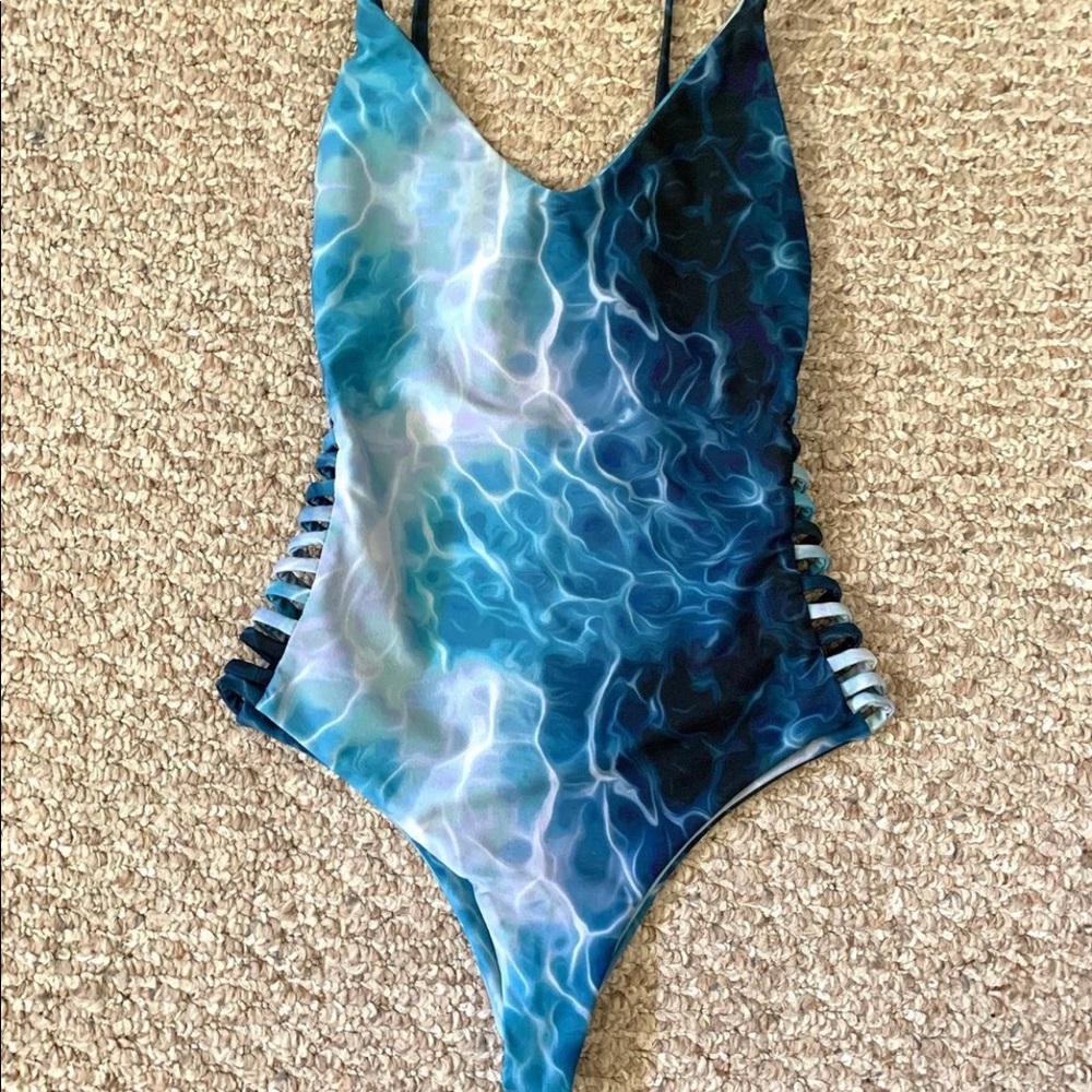 STONE FOX Hermosa Cutout One Piece